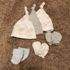 Preemie Boy hats and mittens